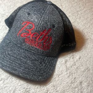 Spyder Beth’s burger bar hat